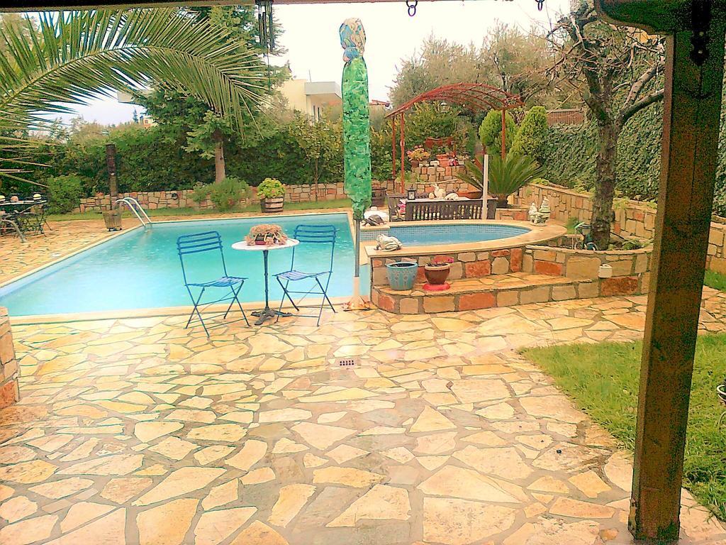 Jacuzzi Pool House Ama5690 Chalkida Exterior foto